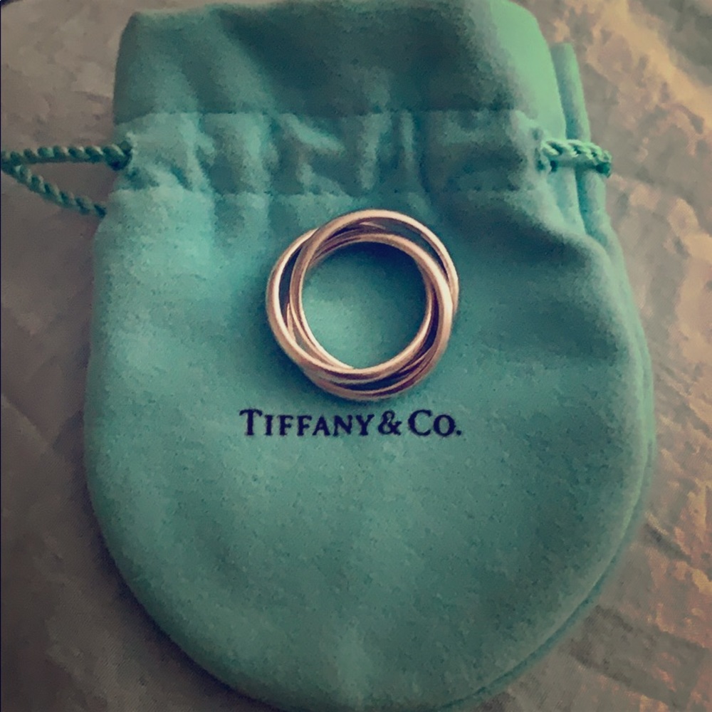 Triple link ring